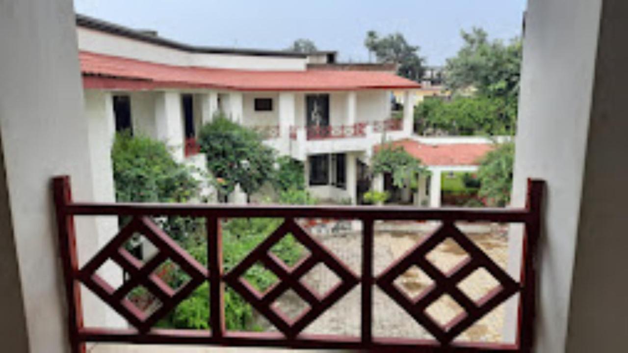 ホテル Mp Tourist Bunglow , Chitrakoot Sitapur Muafi エクステリア 写真