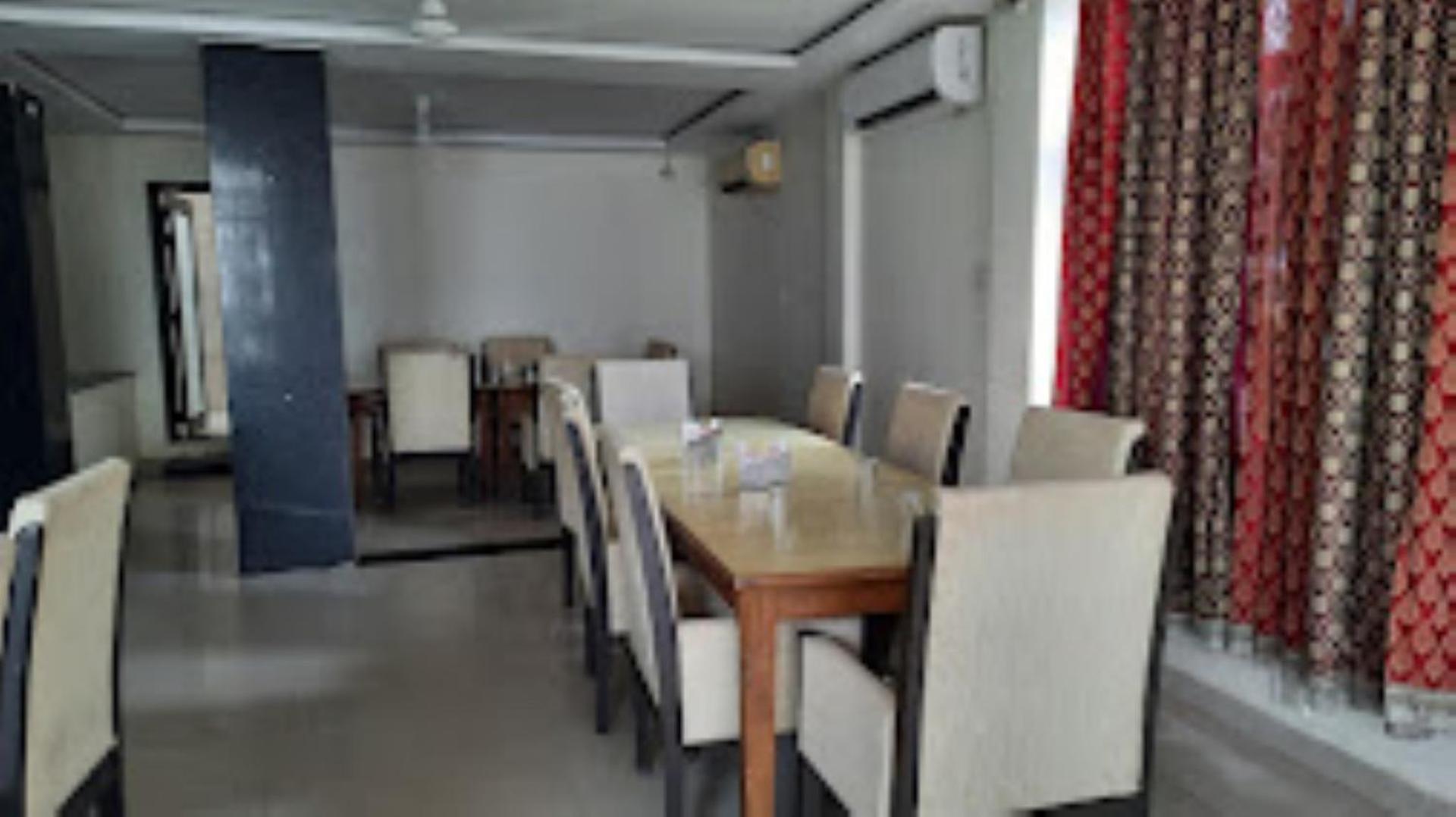 ホテル Mp Tourist Bunglow , Chitrakoot Sitapur Muafi エクステリア 写真